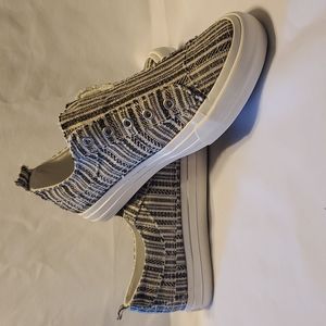 Gypsy Jazz Slip on Sneakers NWOT size 10